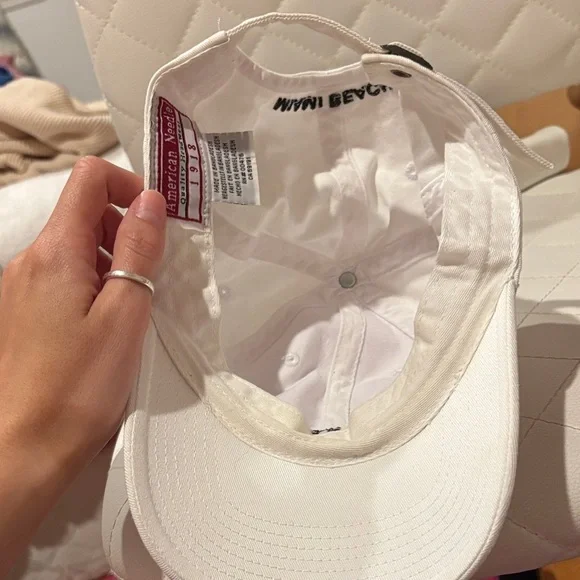 White Cap - Picture 3 of 4